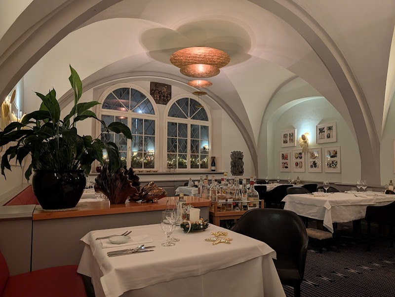 Adrianos St. Gallen Café stylisch